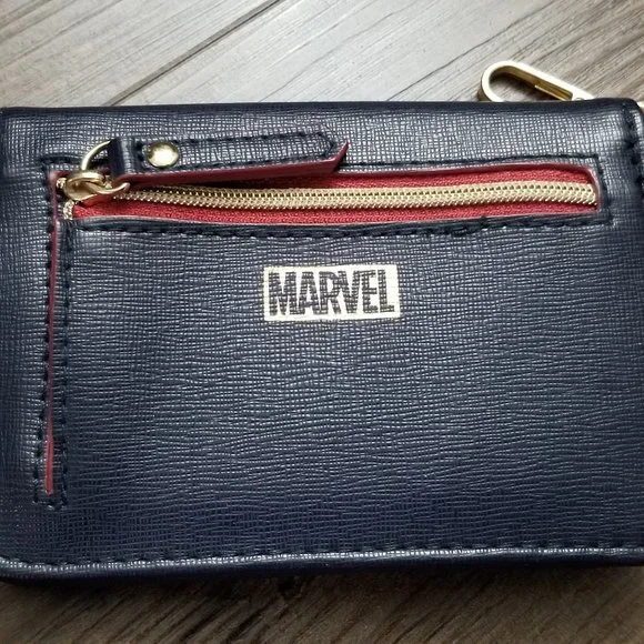 Captain Marvel Navy Wallet with Gold Star Clasp - Picture 2 of 9